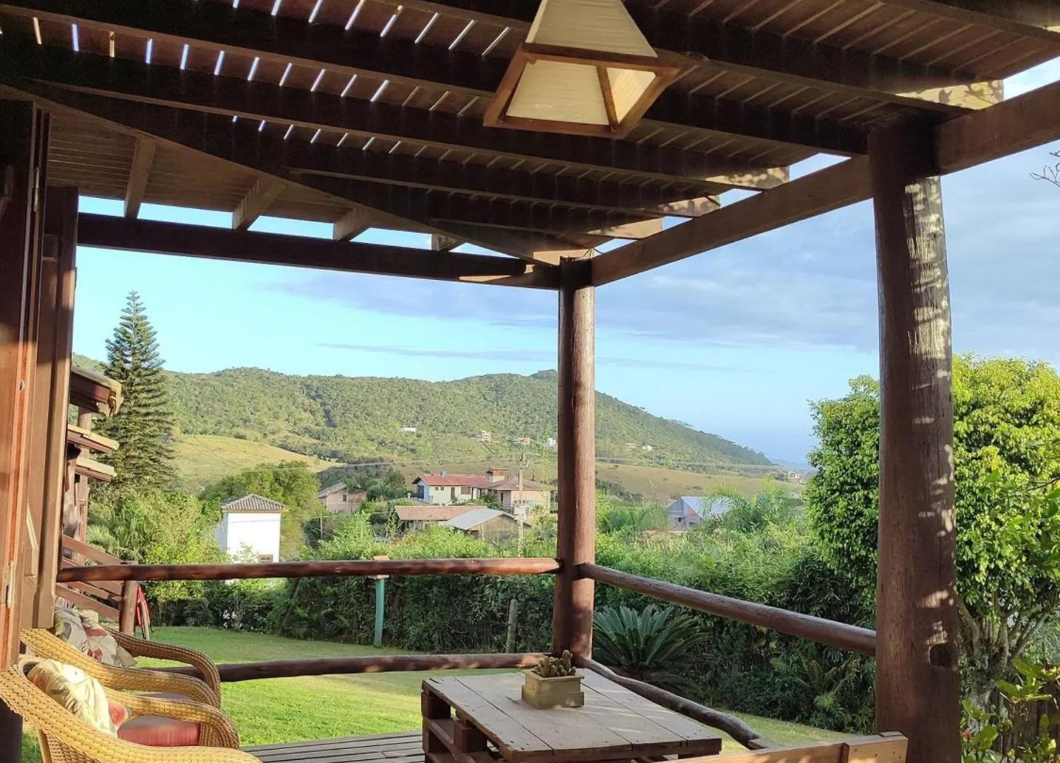Pousada Casa Morango - Praia Do Rosa - Sc Guest house